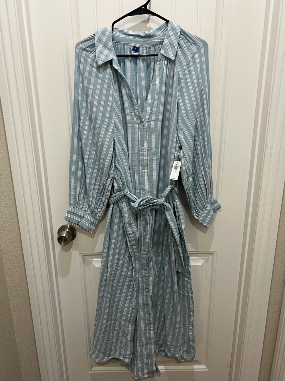 Old Navy Light Blue and White Striped Long-Sleeve Shirt Dress with Waist Tie
